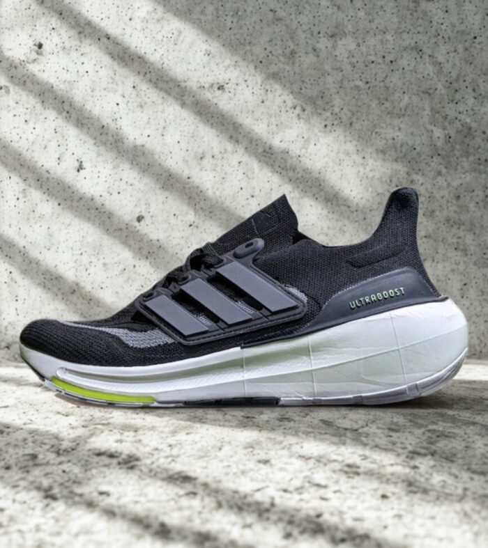Adidas Ultraboost Light (Black)